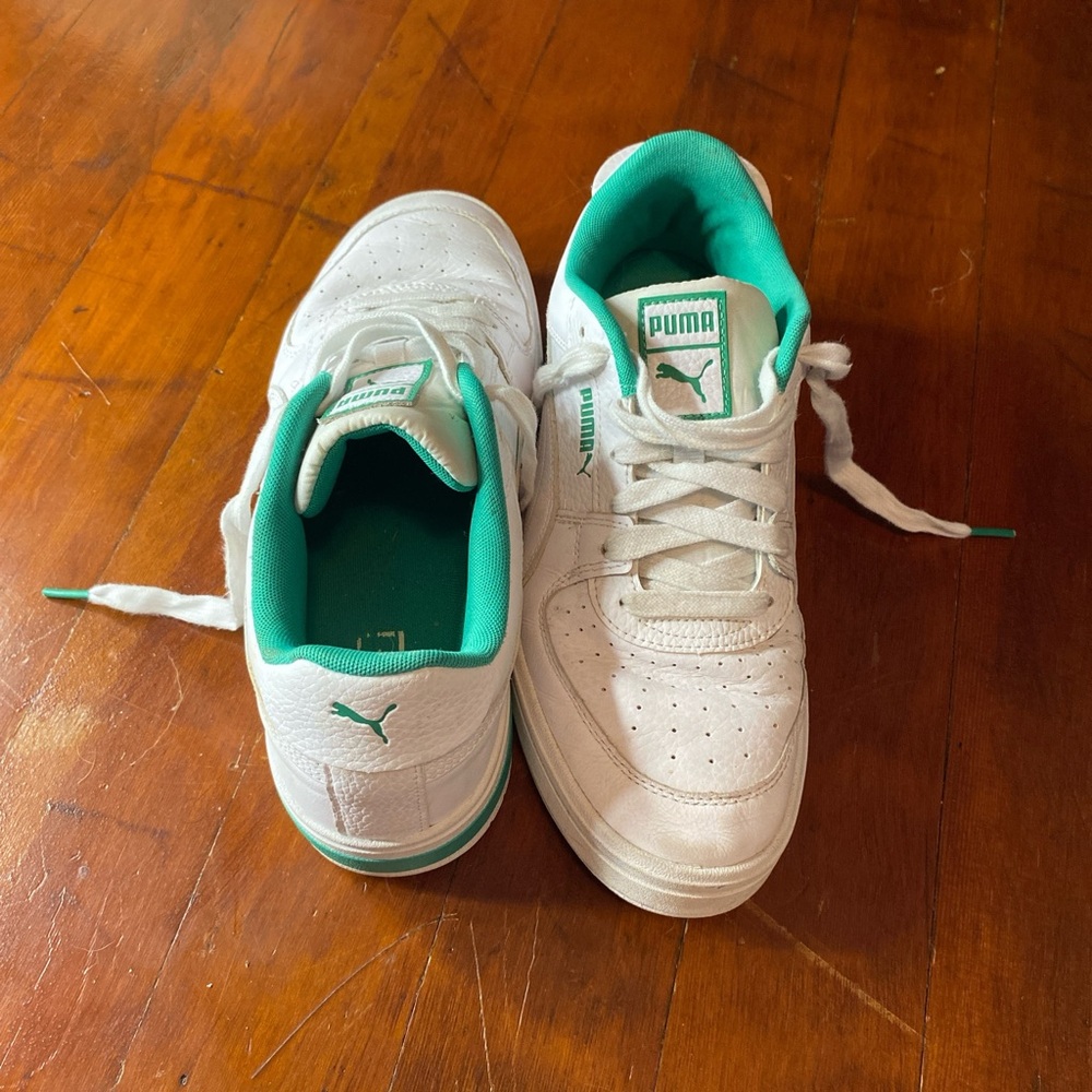 Puma Kids White and Teal Sneakers